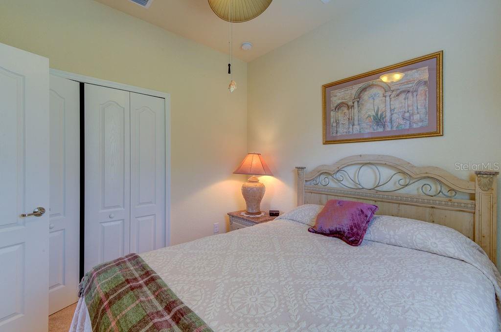 GRAN PARADISO PHASE 1 - Residential Lease