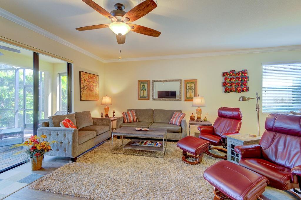GRAN PARADISO PHASE 1 - Residential Lease