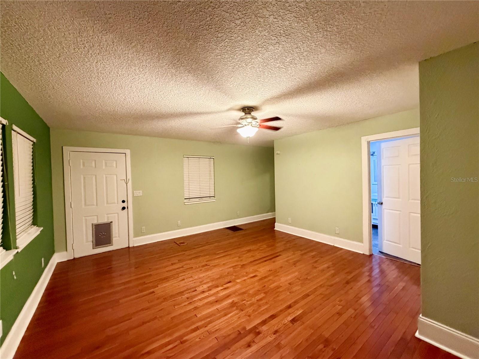 HALLS CENTRAL AVE 1 - Residential Lease