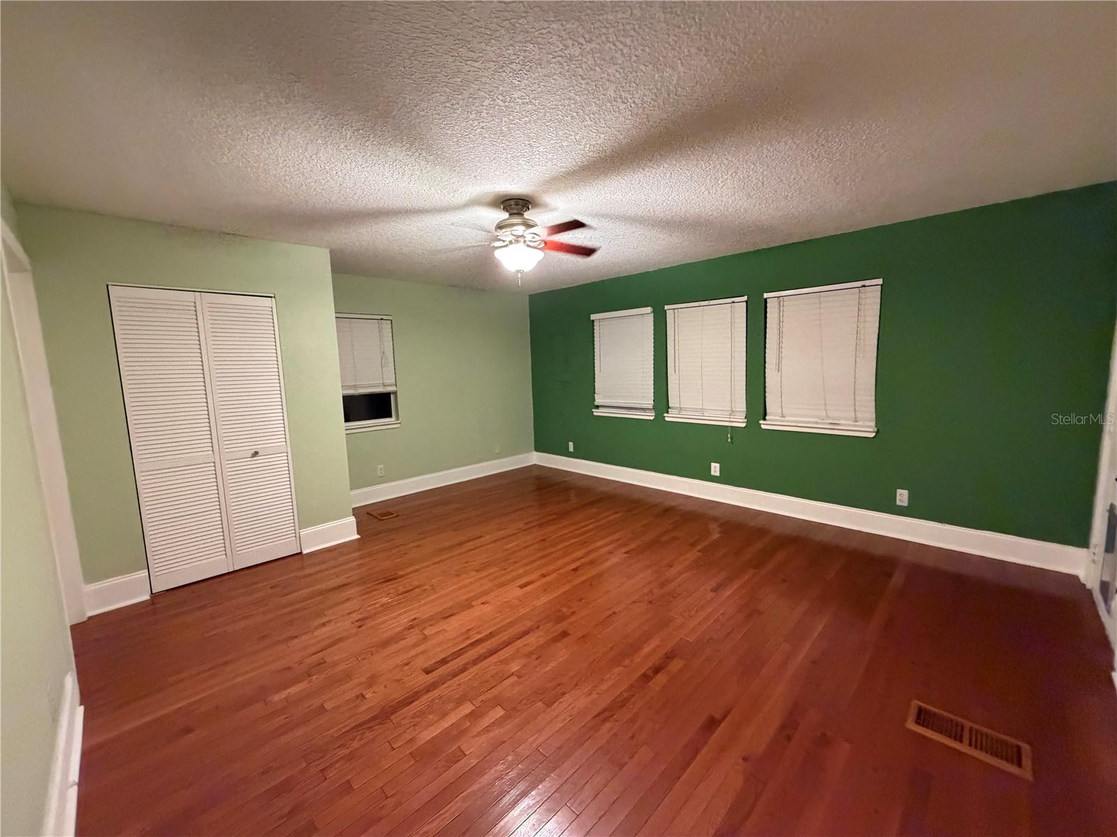 HALLS CENTRAL AVE 1 - Residential Lease