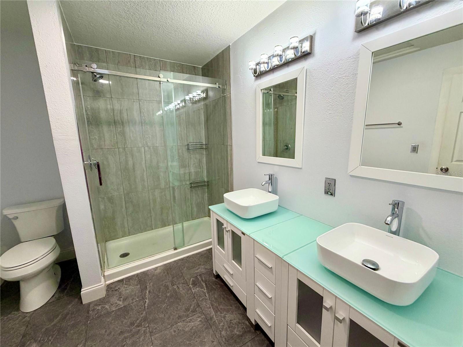 HALLS CENTRAL AVE 1 - Residential Lease