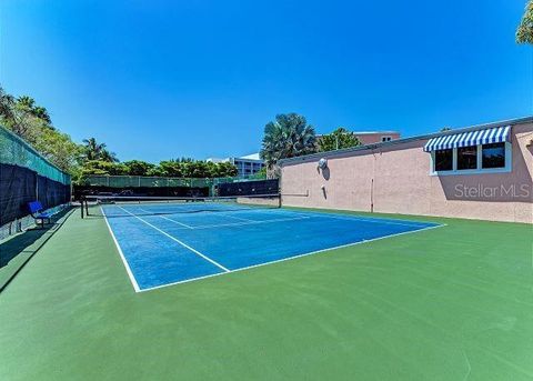 A home in LONGBOAT KEY