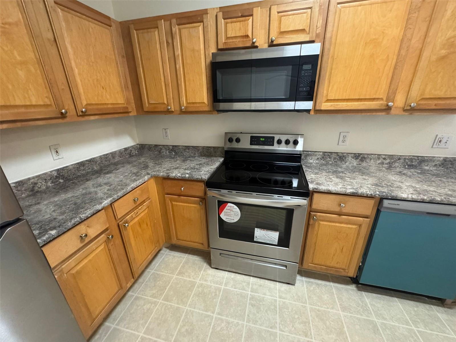 THE VILLAS CONDO - Residential