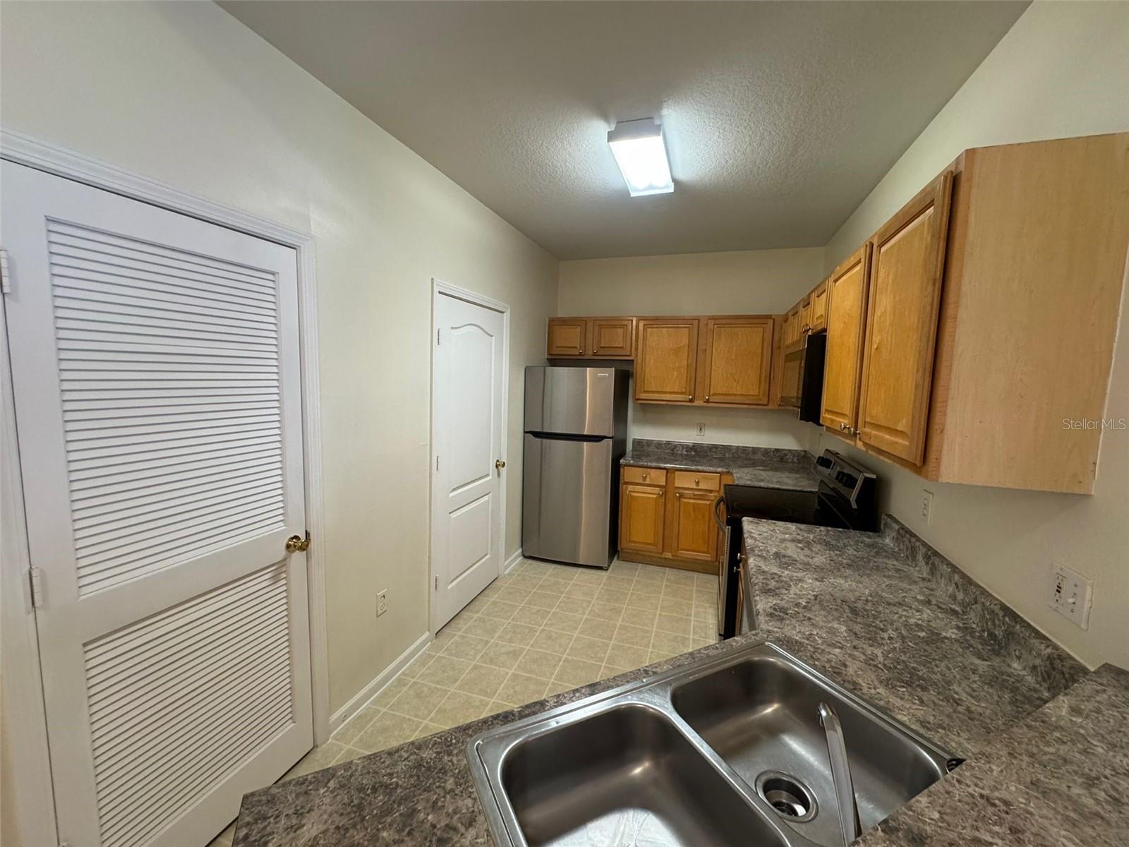 THE VILLAS CONDO - Residential