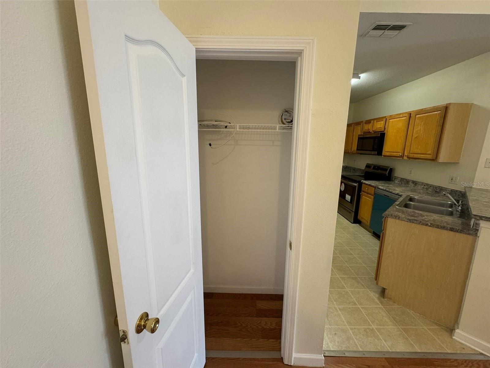 THE VILLAS CONDO - Residential