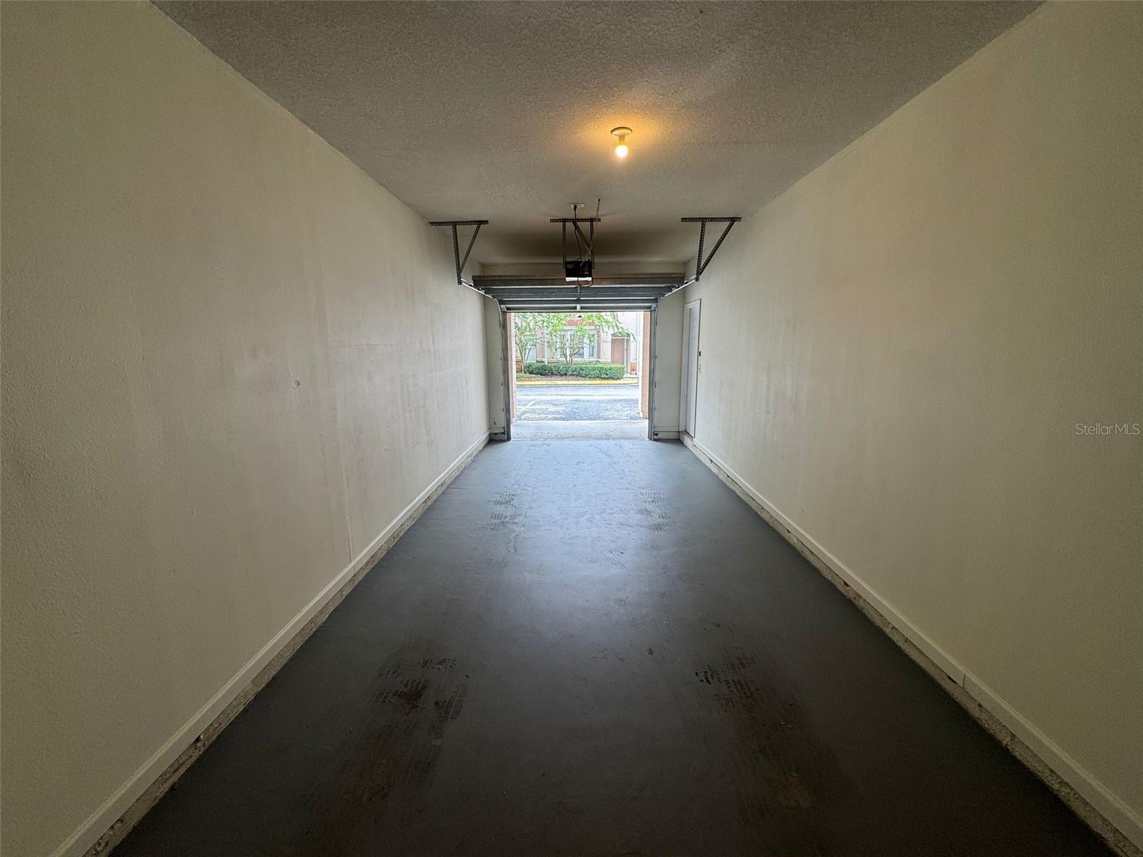 THE VILLAS CONDO - Residential