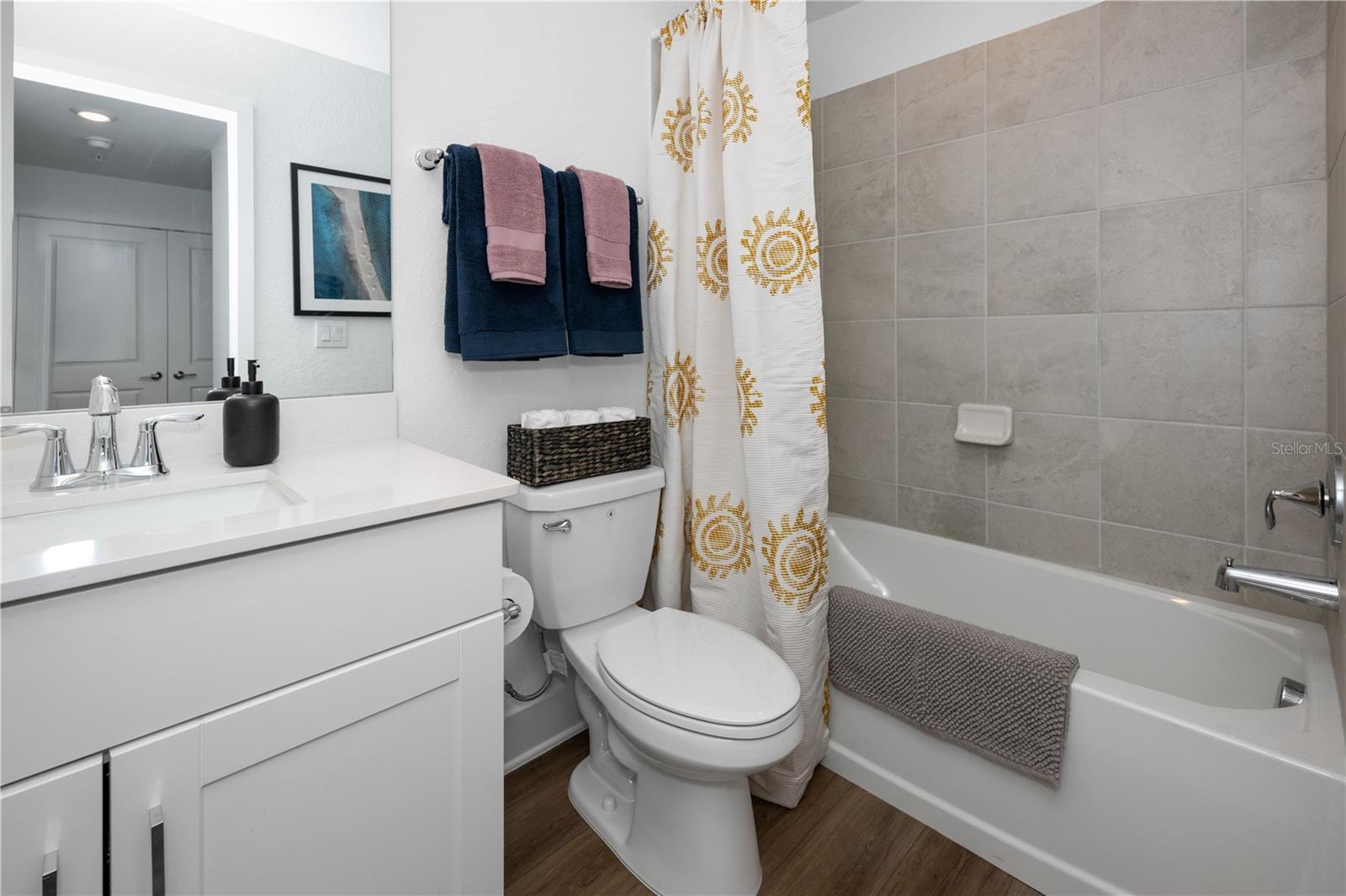 ANNALISE GLEN CREEK APTS - Residential Lease