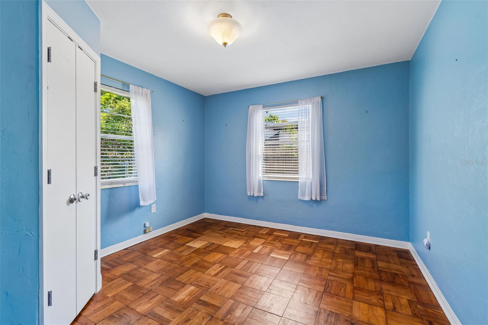 FLORAL VILLA ESTATES - Residential