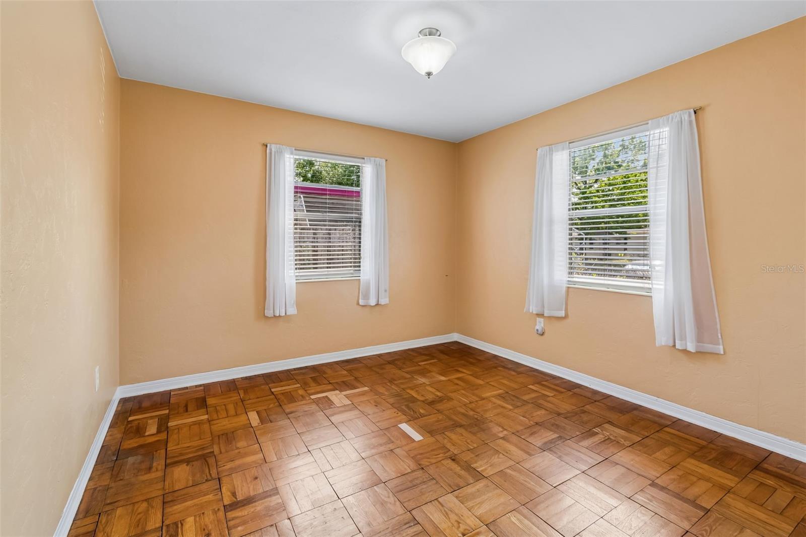 FLORAL VILLA ESTATES - Residential