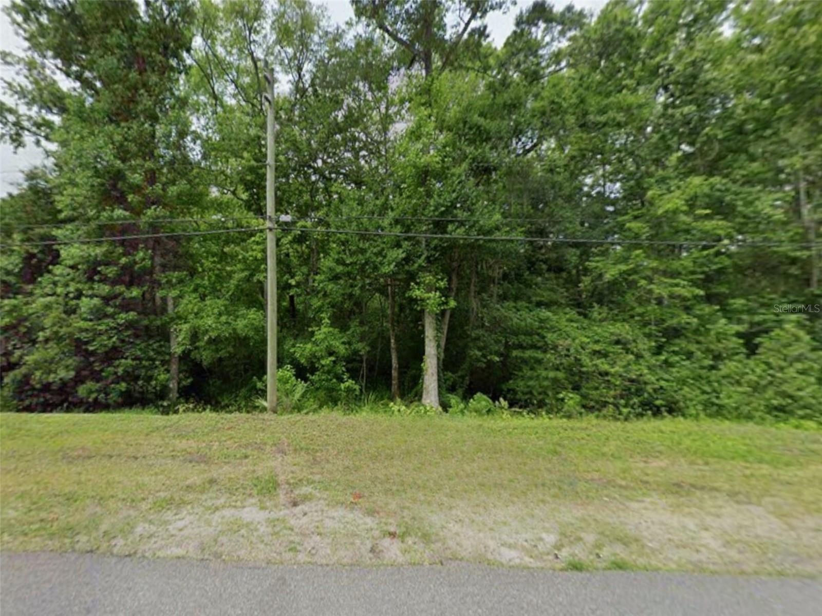 2201 DEERWOOD ACRES DR