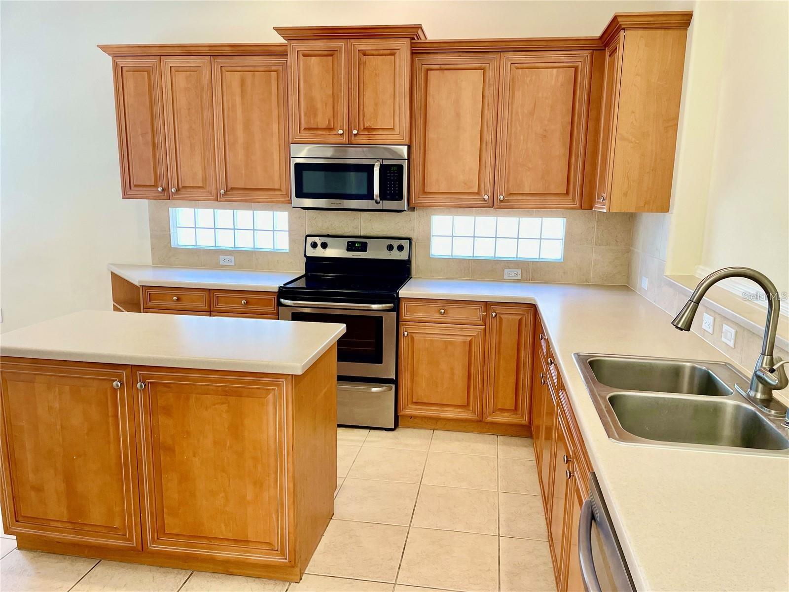 ENCLAVE AT ASHTON - Residential Lease