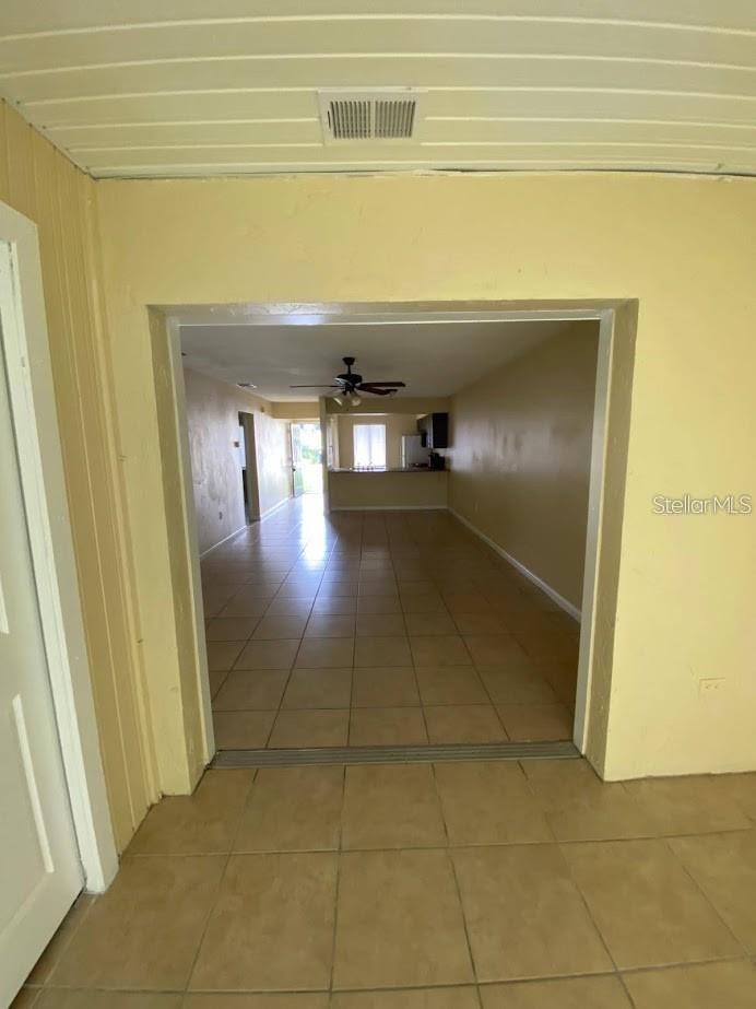 LAKESIDE HILL - Residential Lease