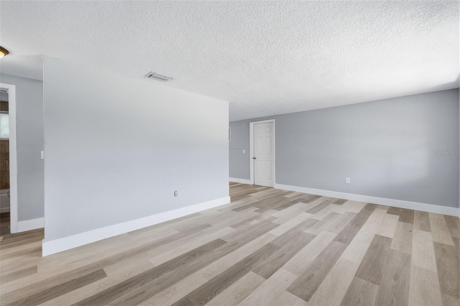 GOLDEN HEIGHTS - Residential
