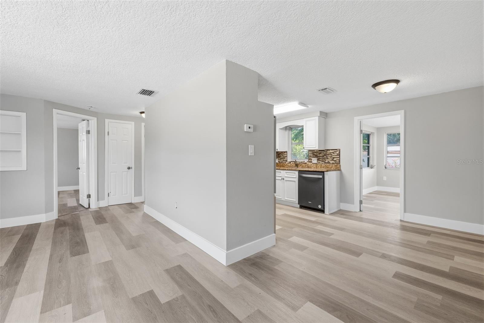 GOLDEN HEIGHTS - Residential