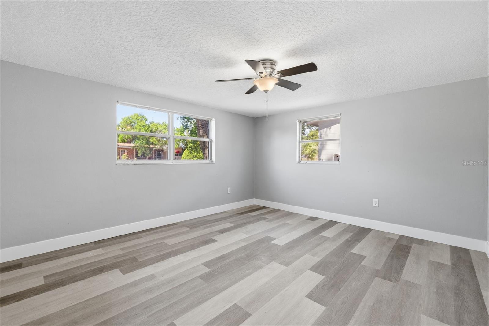 GOLDEN HEIGHTS - Residential