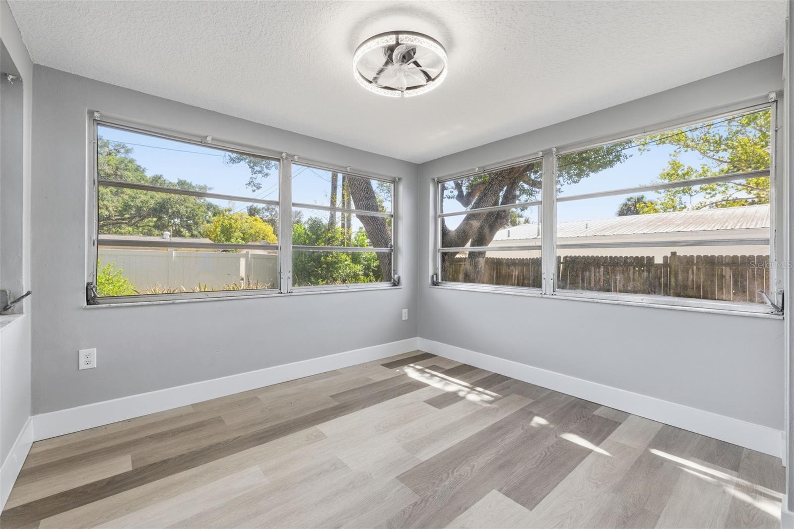 GOLDEN HEIGHTS - Residential