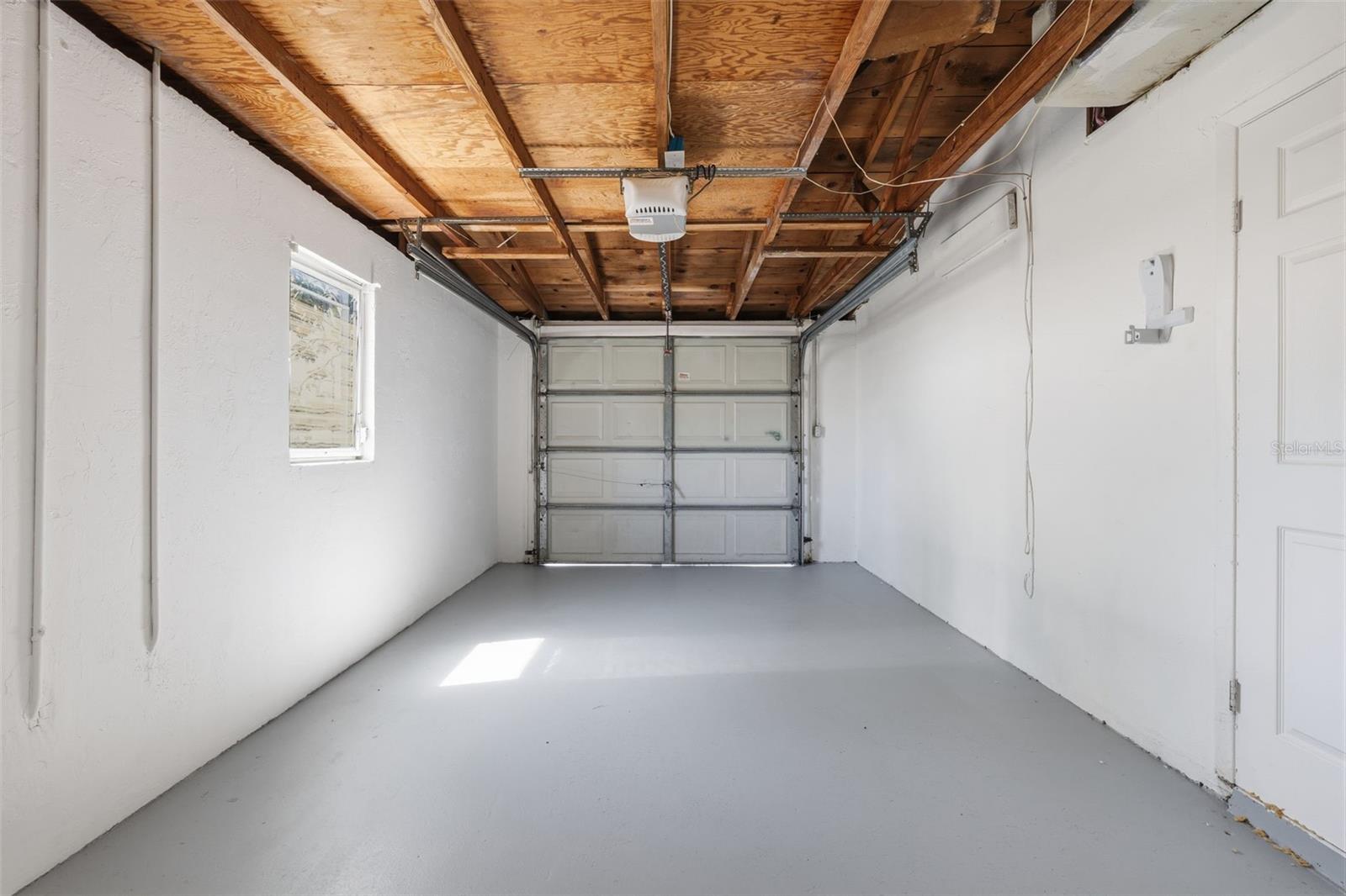 GOLDEN HEIGHTS - Residential