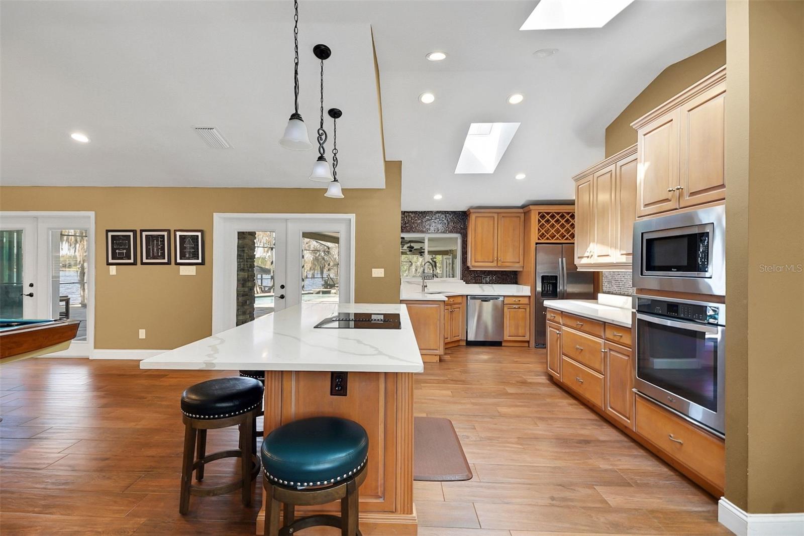 ACREAGE & UNREC - Residential