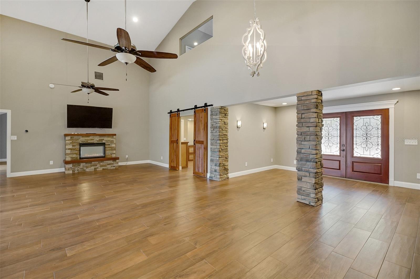 ACREAGE & UNREC - Residential