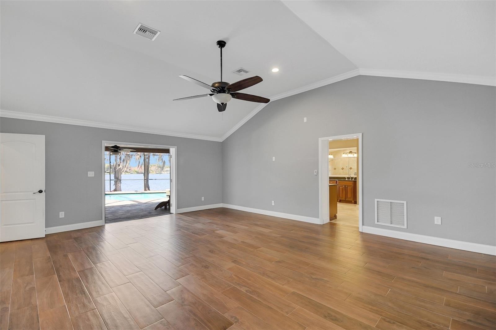 ACREAGE & UNREC - Residential