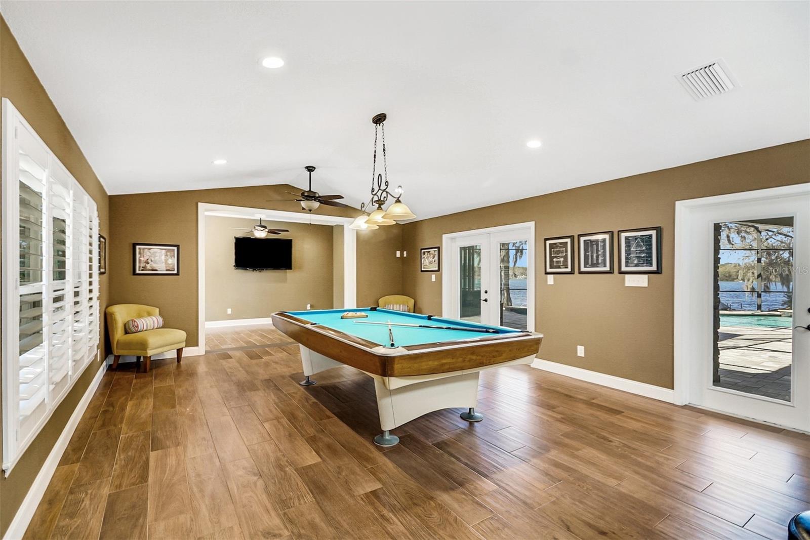 ACREAGE & UNREC - Residential