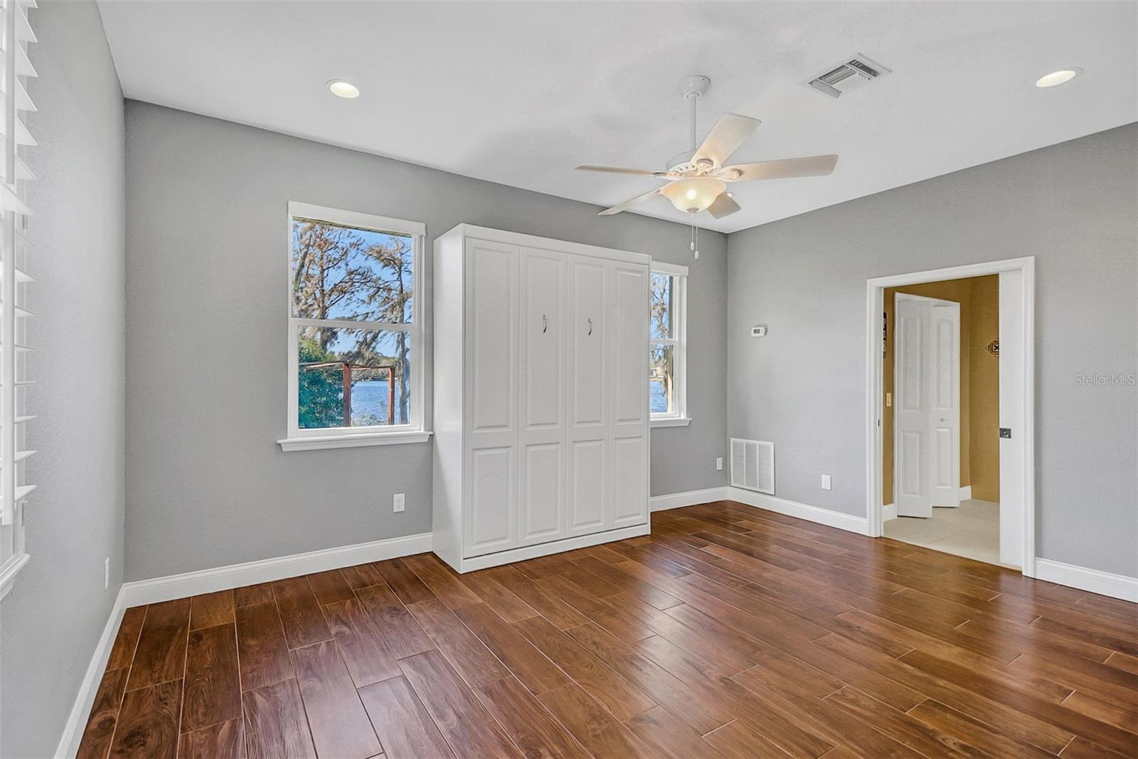 ACREAGE & UNREC - Residential