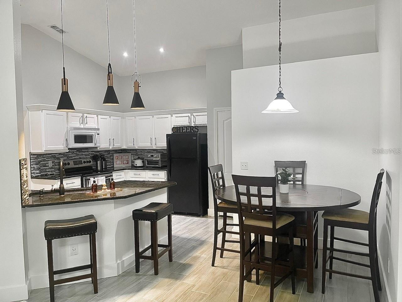 SANDY RIDGE PH 01 - Residential Lease