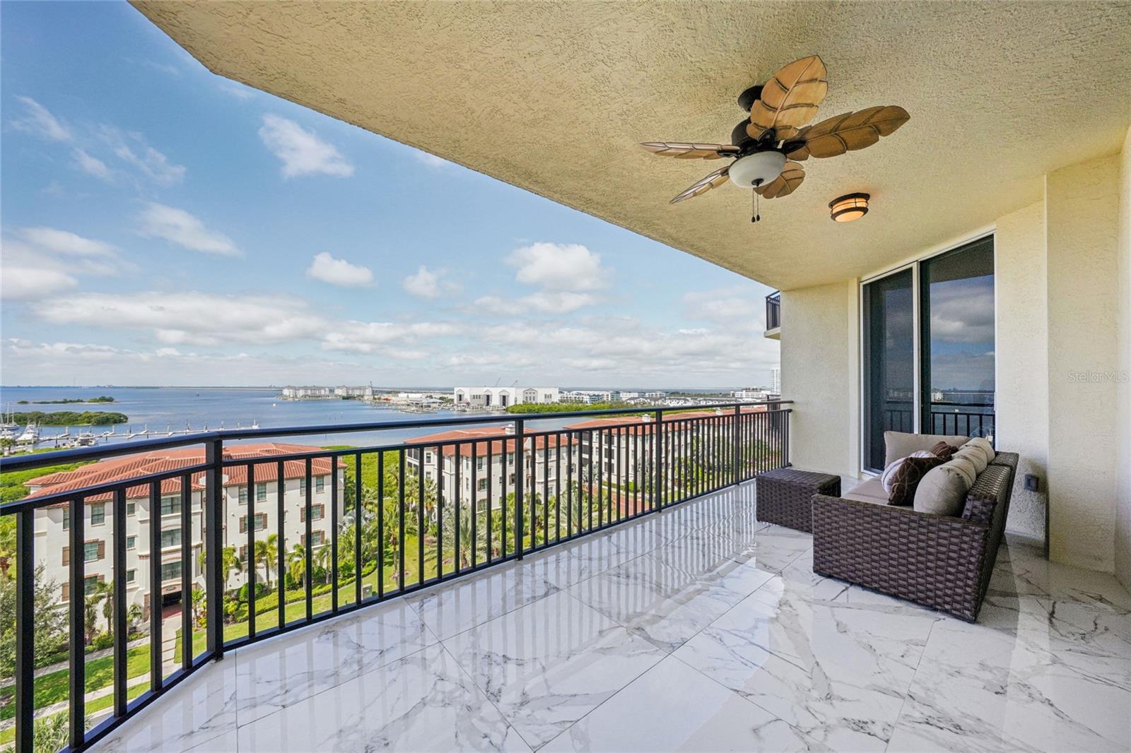CASTILLO AT WESTSHORE YACHT CL - Residential
