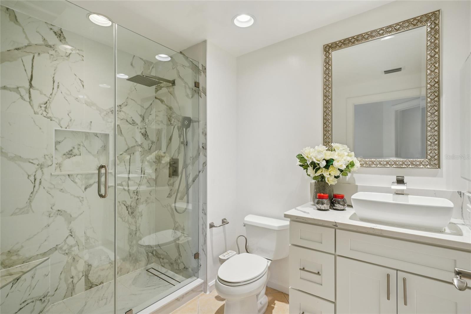 CASTILLO AT WESTSHORE YACHT CL - Residential
