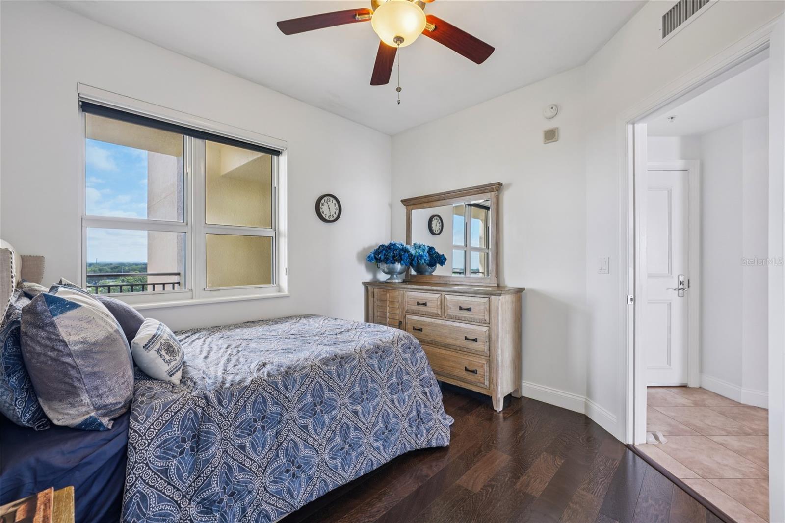 CASTILLO AT WESTSHORE YACHT CL - Residential