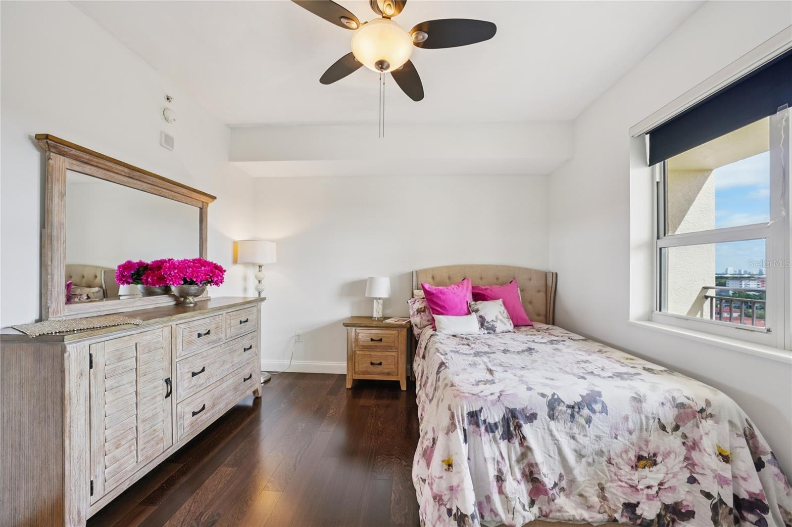 CASTILLO AT WESTSHORE YACHT CL - Residential