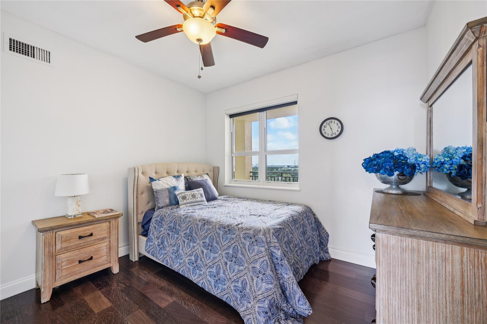 CASTILLO AT WESTSHORE YACHT CL - Residential