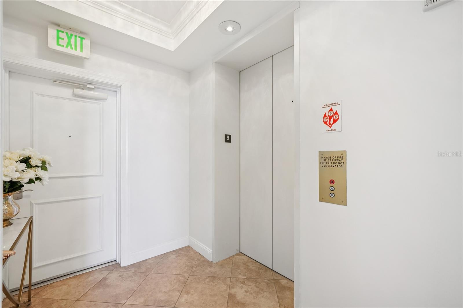 CASTILLO AT WESTSHORE YACHT CL - Residential