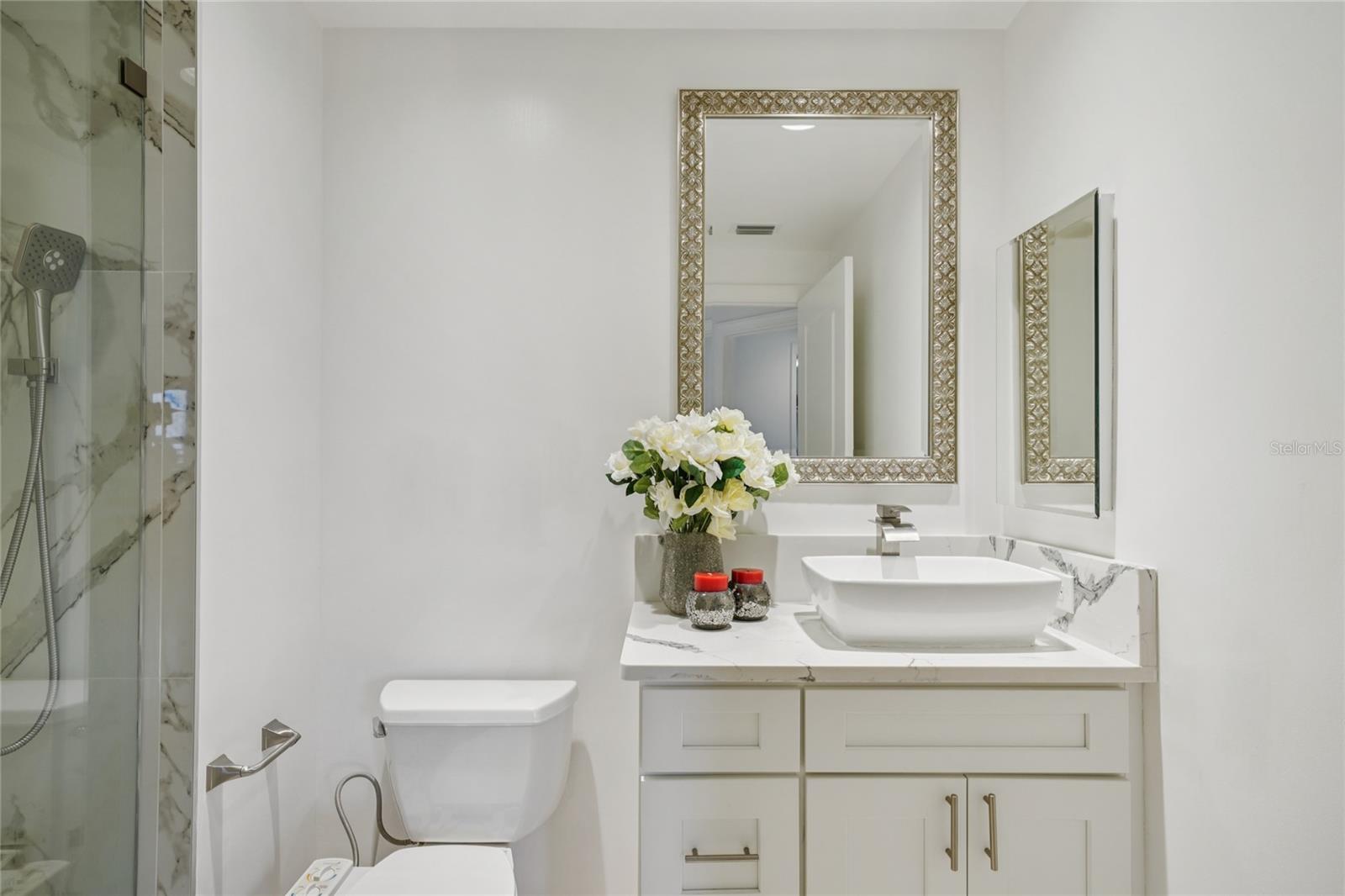 CASTILLO AT WESTSHORE YACHT CL - Residential