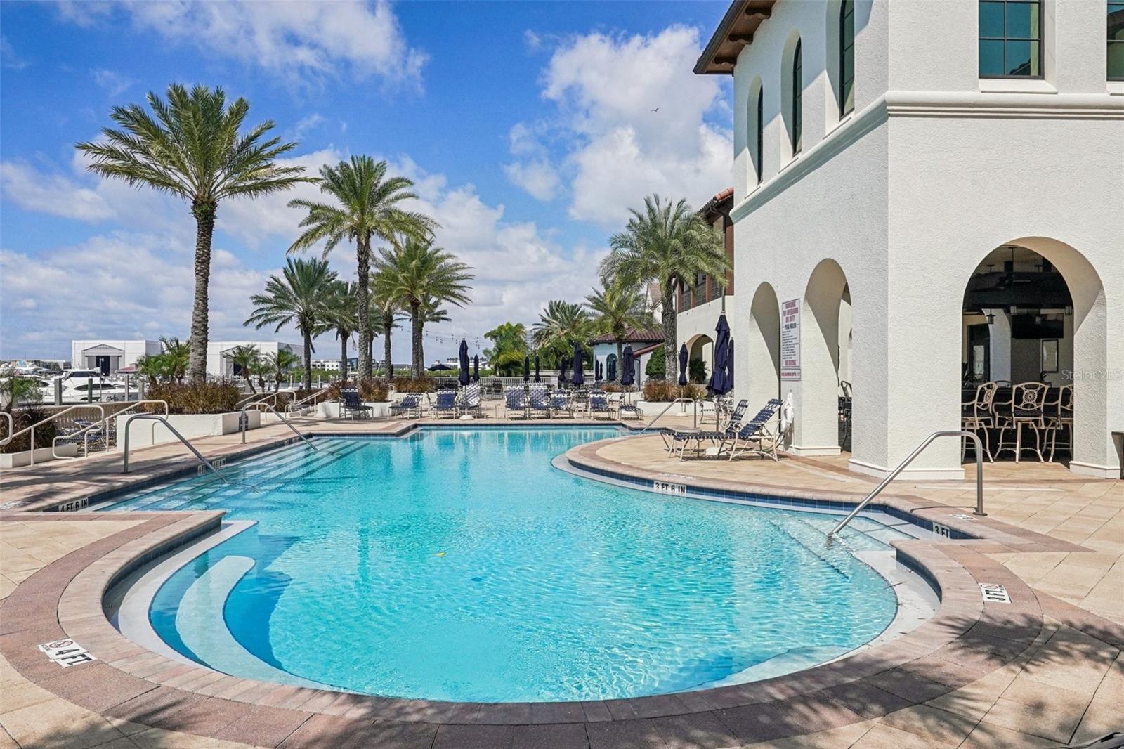 CASTILLO AT WESTSHORE YACHT CL - Residential