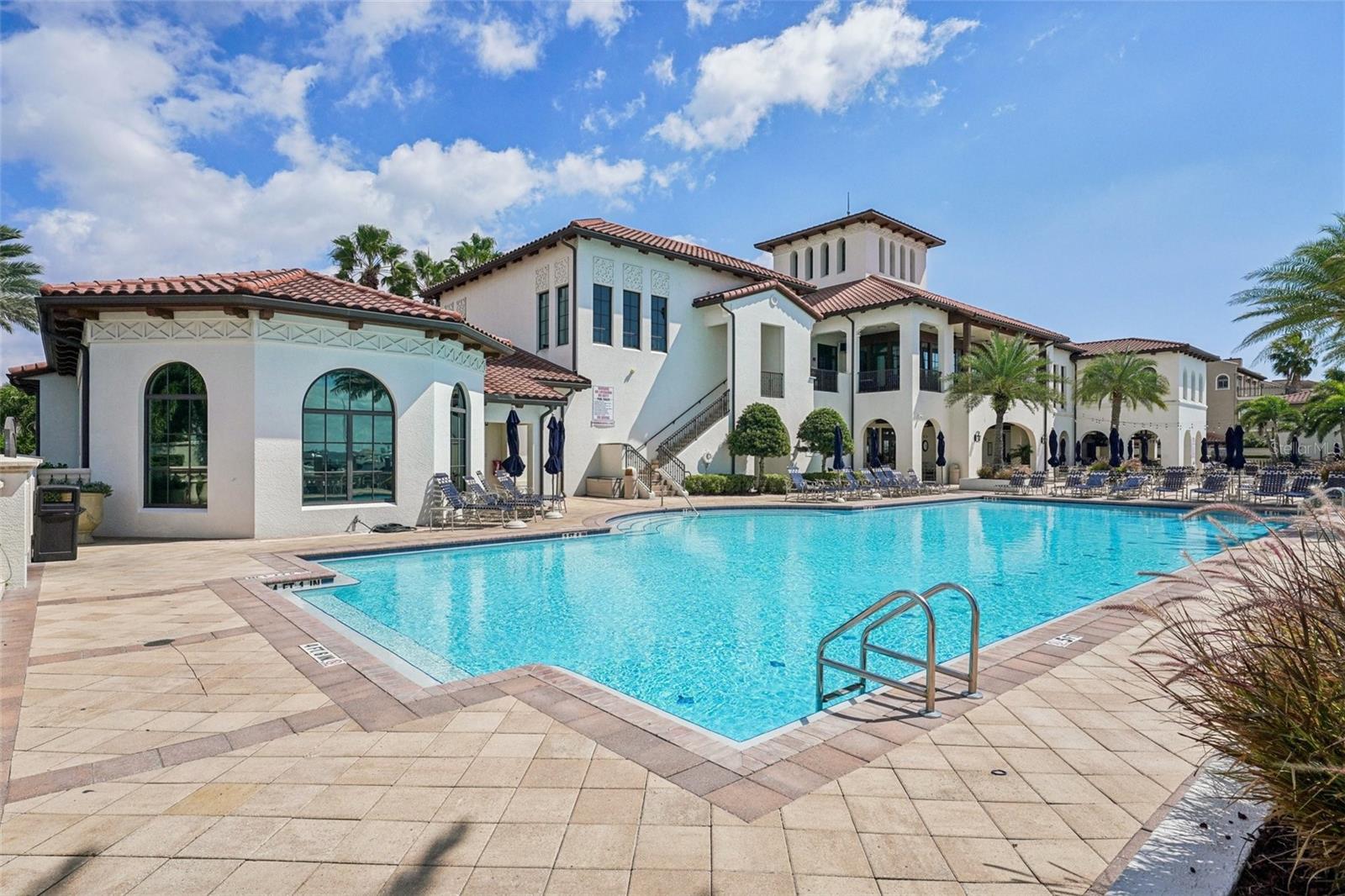 CASTILLO AT WESTSHORE YACHT CL - Residential