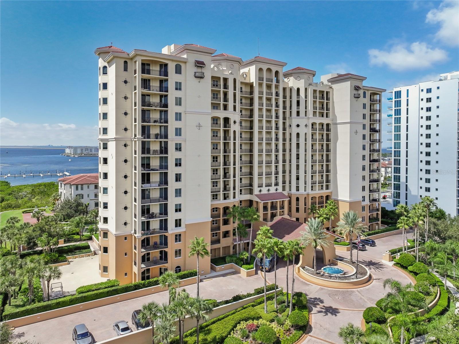 CASTILLO AT WESTSHORE YACHT CL - Residential