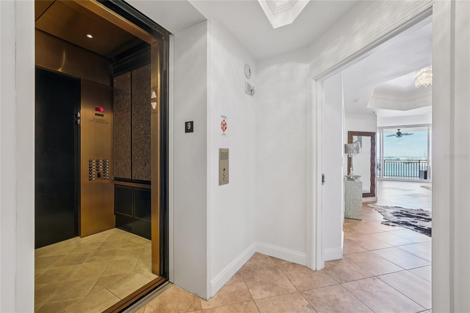 CASTILLO AT WESTSHORE YACHT CL - Residential