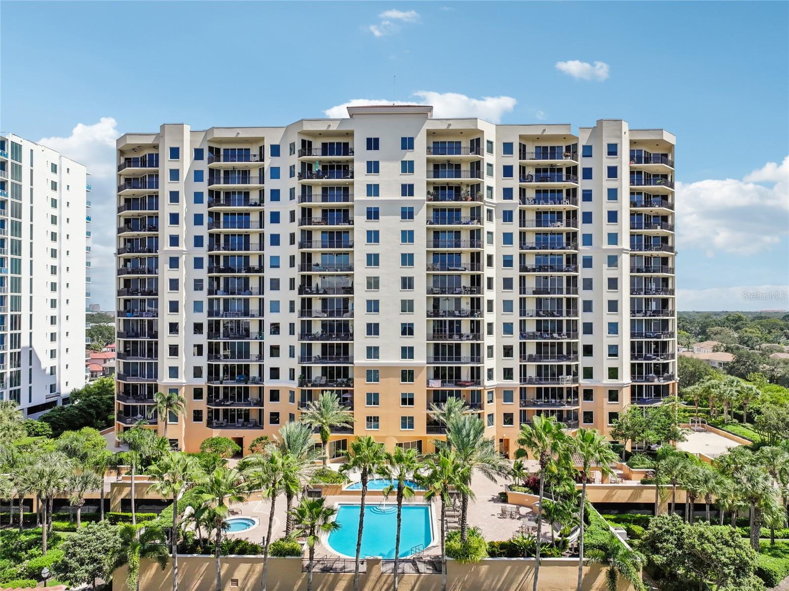 CASTILLO AT WESTSHORE YACHT CL - Residential