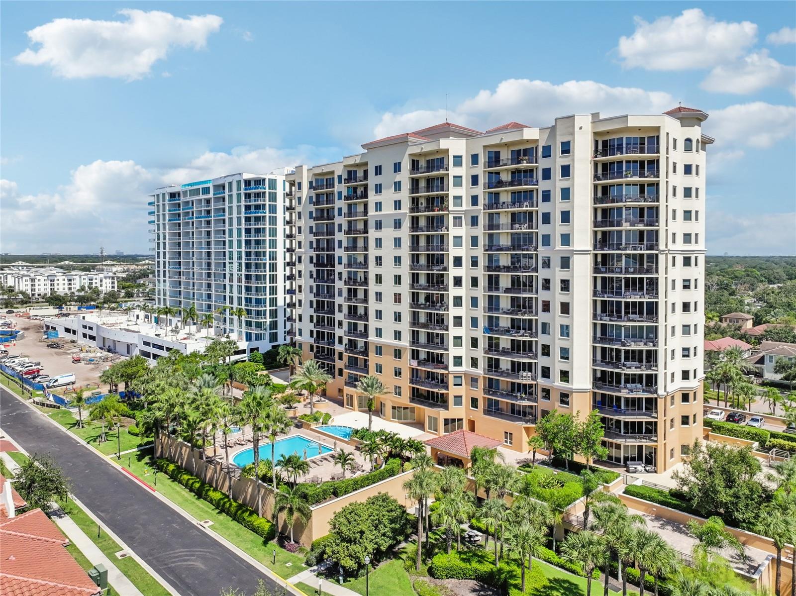 CASTILLO AT WESTSHORE YACHT CL - Residential