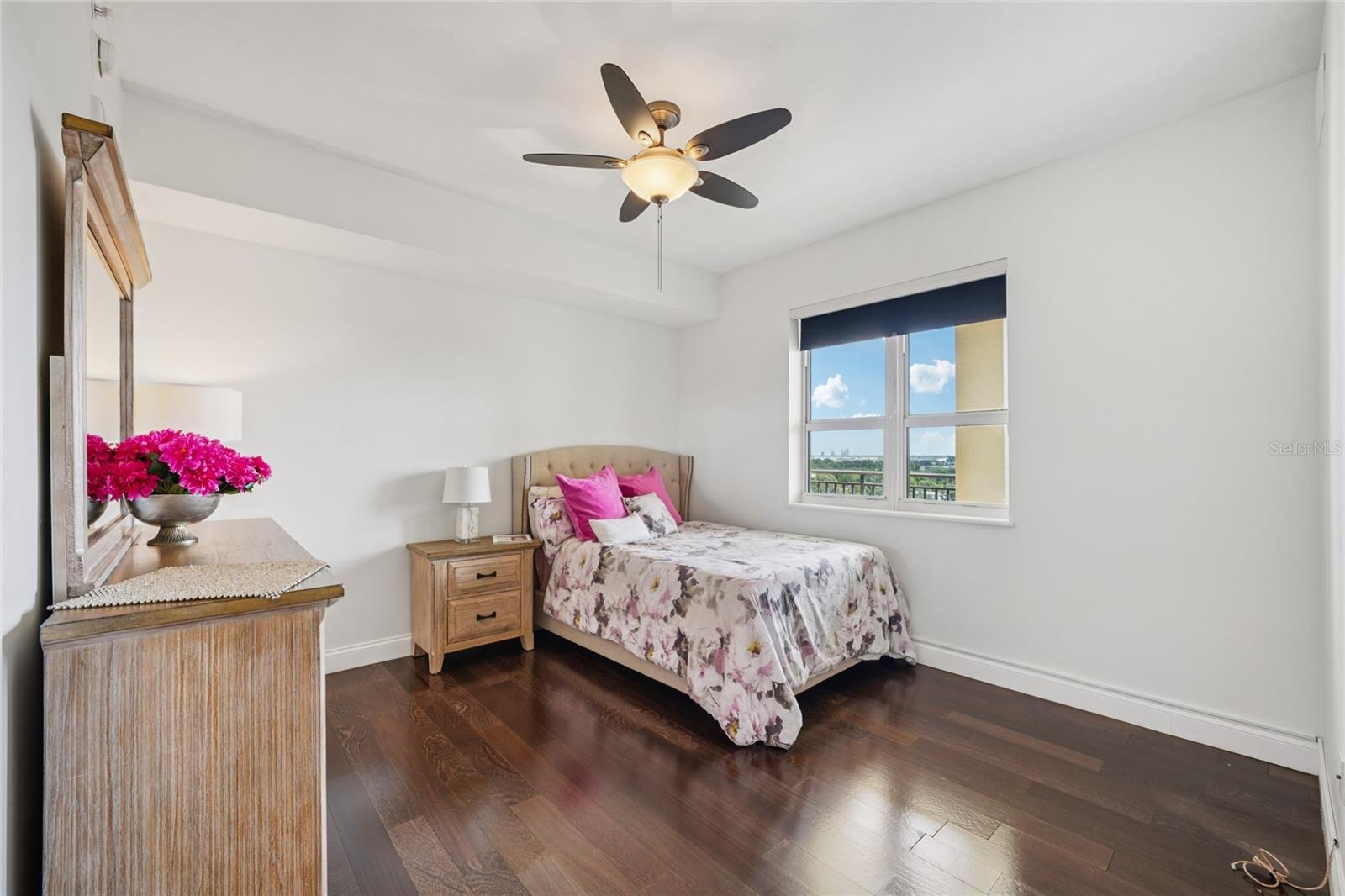 CASTILLO AT WESTSHORE YACHT CL - Residential
