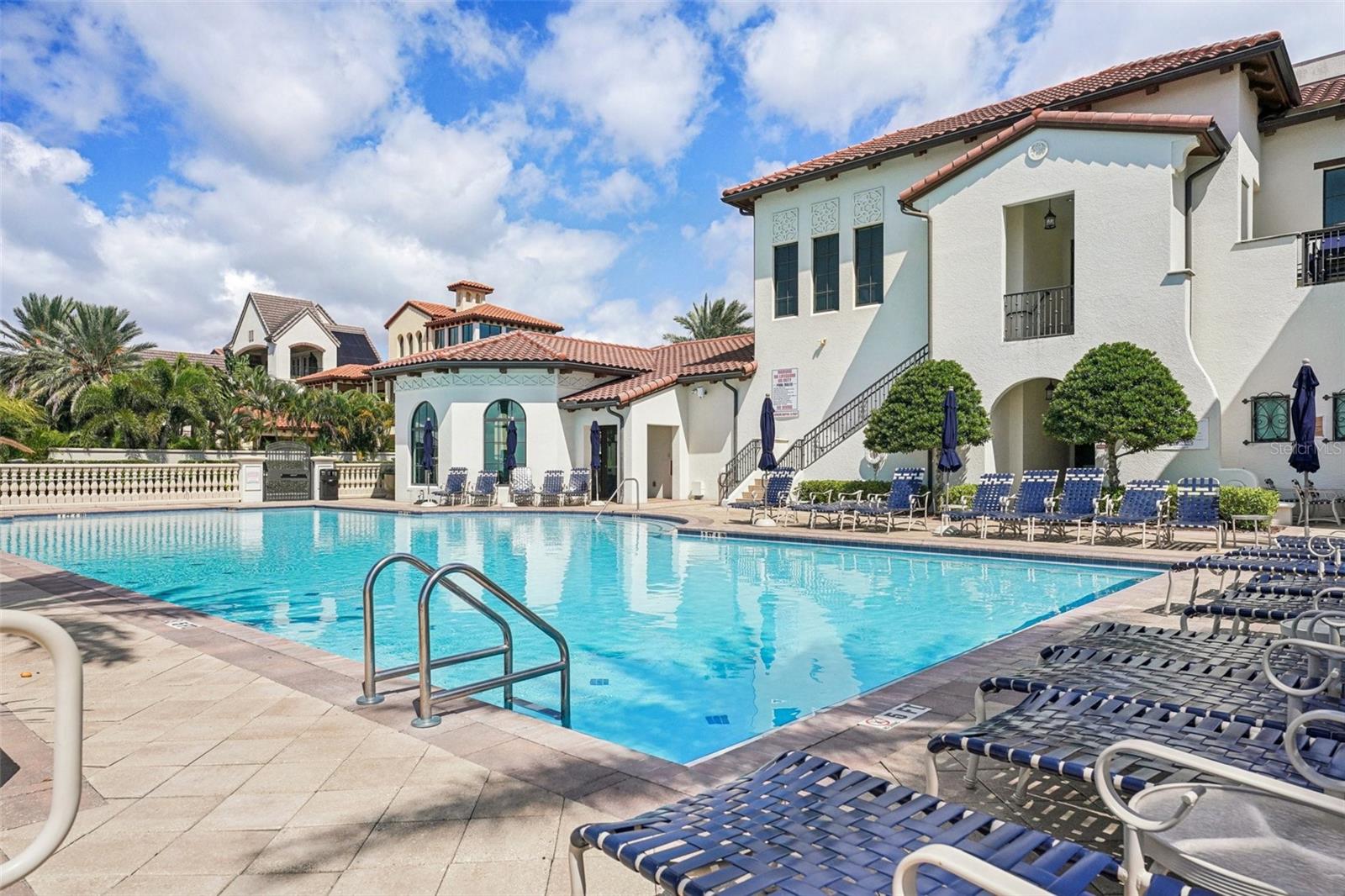 CASTILLO AT WESTSHORE YACHT CL - Residential
