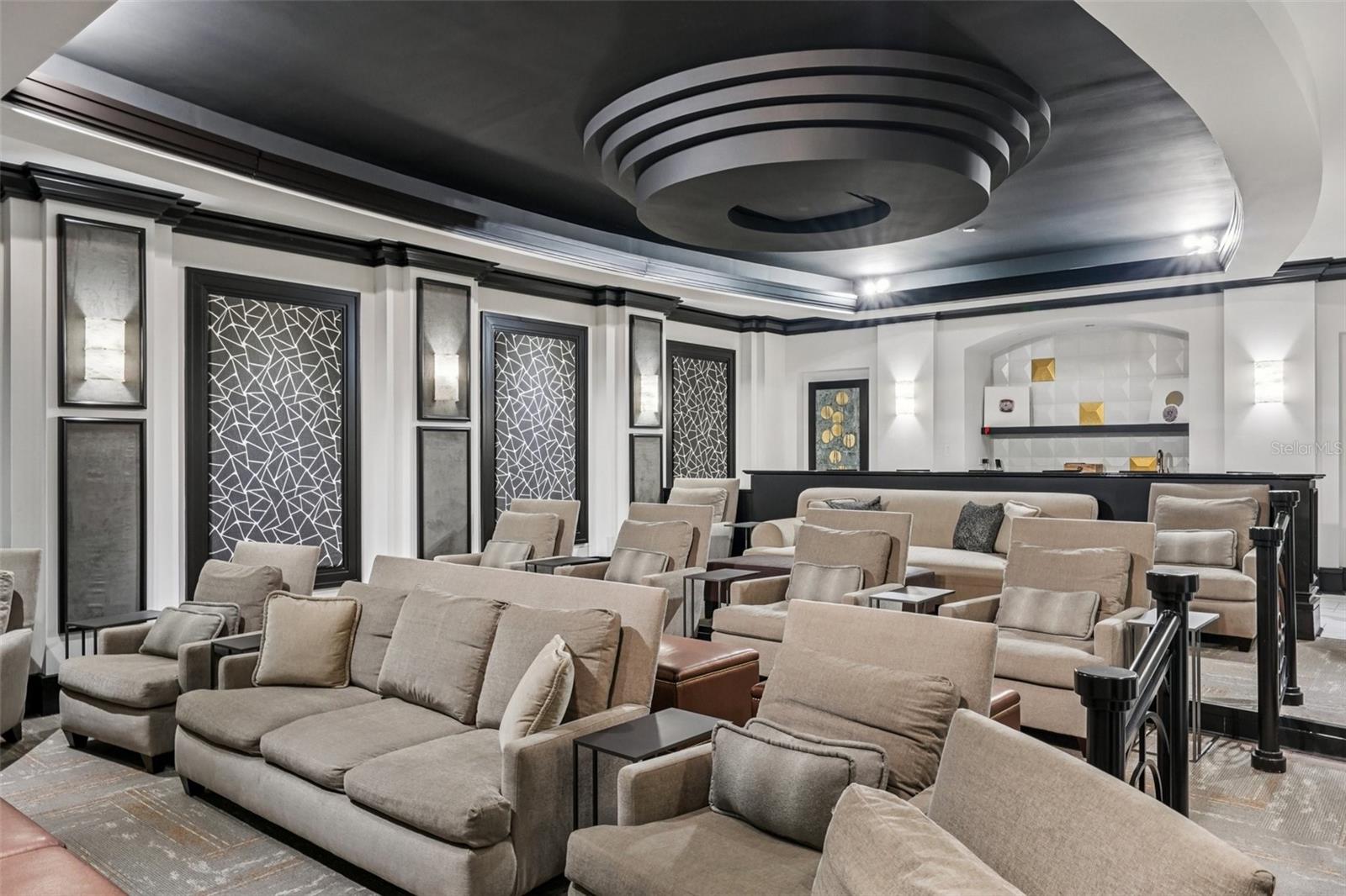 CASTILLO AT WESTSHORE YACHT CL - Residential