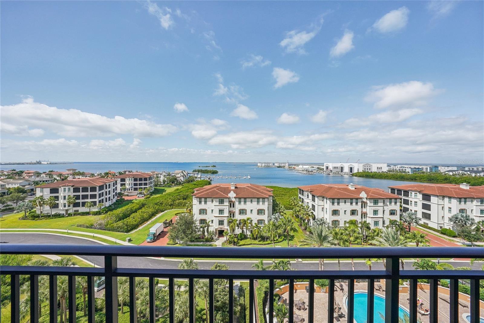CASTILLO AT WESTSHORE YACHT CL - Residential