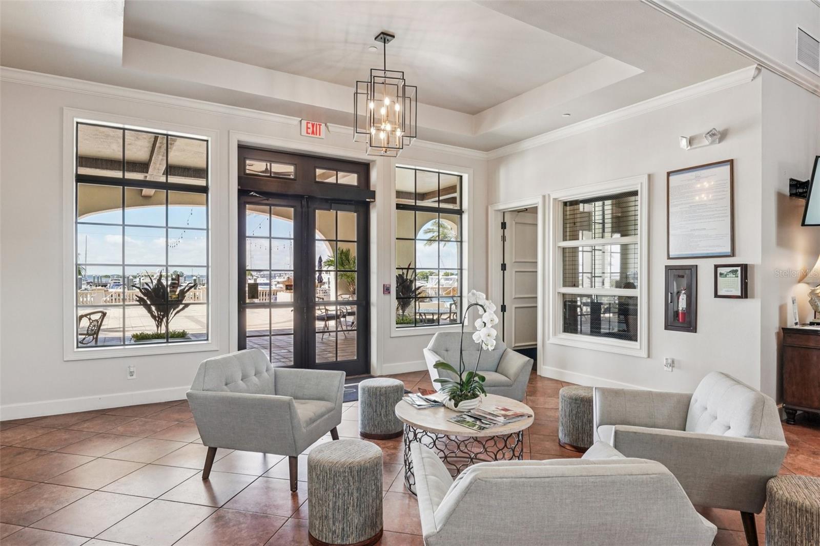 CASTILLO AT WESTSHORE YACHT CL - Residential