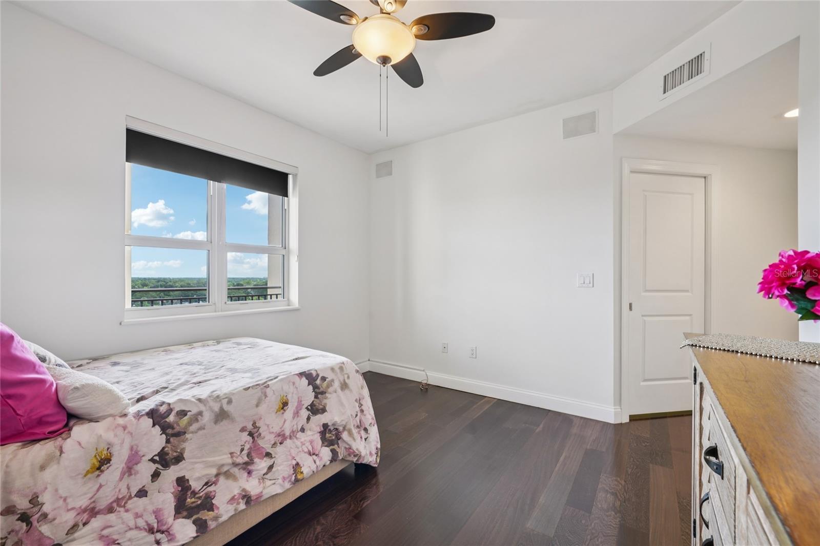 CASTILLO AT WESTSHORE YACHT CL - Residential
