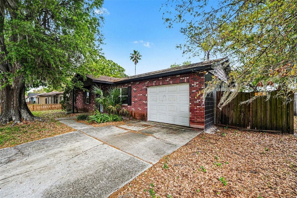 Photo of 611 Limber Lane, Lakeland, FL 33810 (MLS # TB8486115)