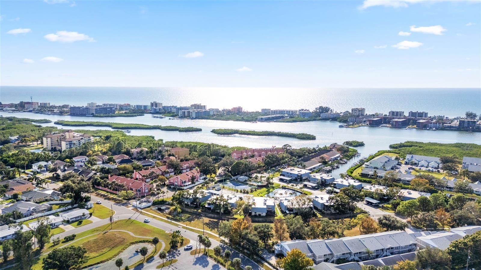 HARBOR GREENS AT YACHT CLUB ESTATES - Residential