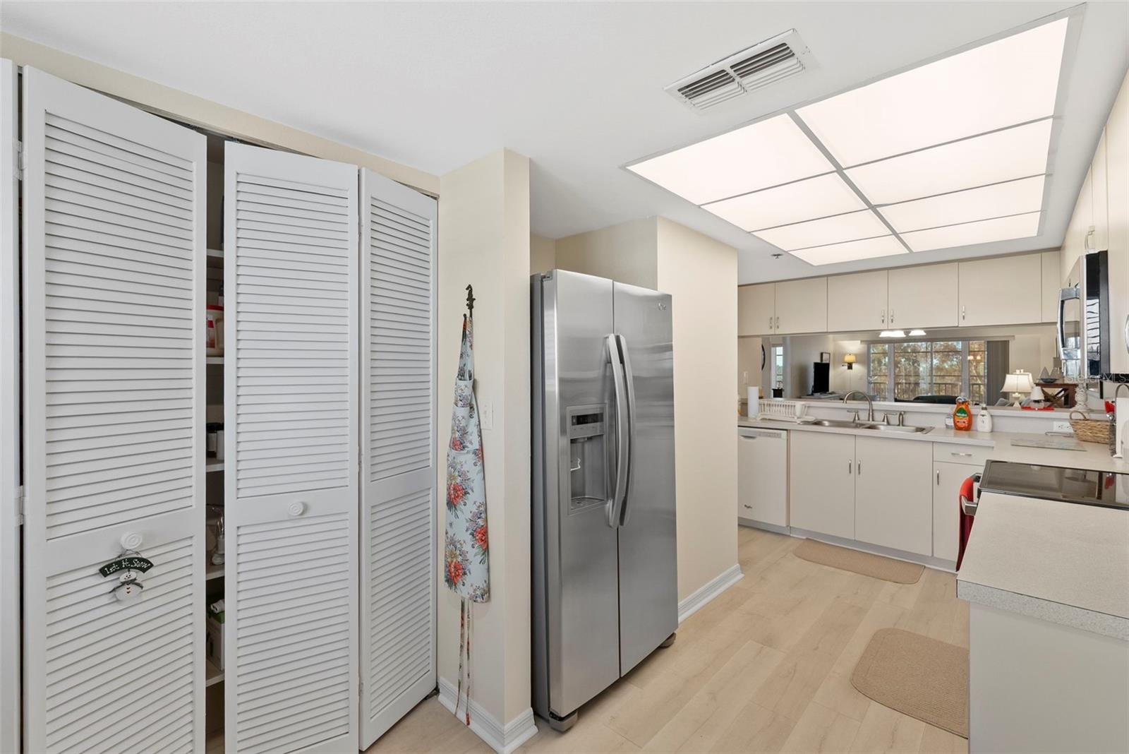 HARBOR GREENS AT YACHT CLUB ESTATES - Residential