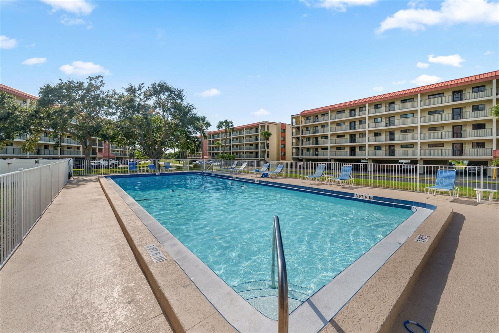 HARBOR GREENS AT YACHT CLUB ESTATES - Residential